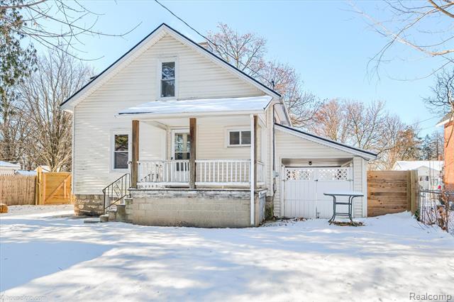 Builiding view thirty four for 285 Dirgo, Imlay City, MI. 48444