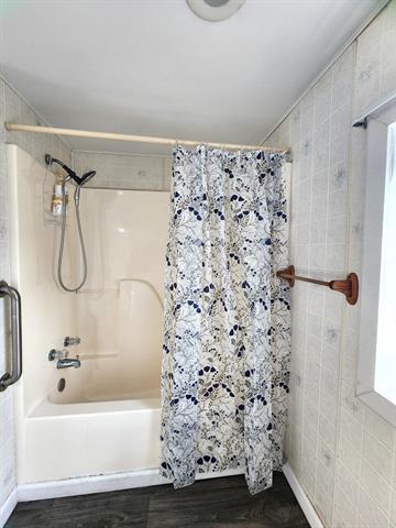 Builiding view seventeen for 7410 Frankenmuth, Vassar, MI. 48768