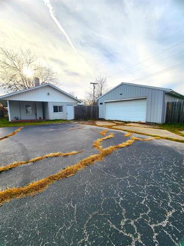 Builiding view three for 7410 Frankenmuth, Vassar, MI. 48768