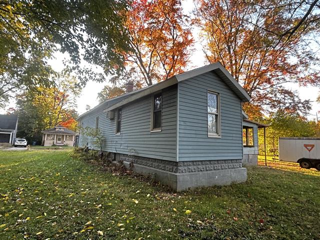 Builiding view three for 626 12Th, Niles, MI. 49120