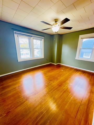 Builiding view nineteen for 917 Barnes, Lansing, MI. 48910