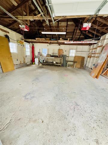 Builiding view twenty nine for 917 Barnes, Lansing, MI. 48910