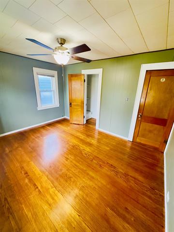 Builiding view twenty for 917 Barnes, Lansing, MI. 48910