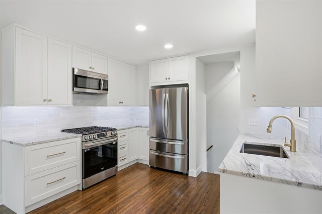 Builiding view nine for 1203 E 2Nd, Royal Oak, MI. 48067