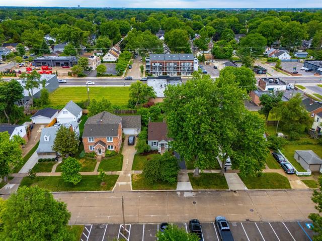 Builiding view thirty nine for 1203 E 2Nd, Royal Oak, MI. 48067