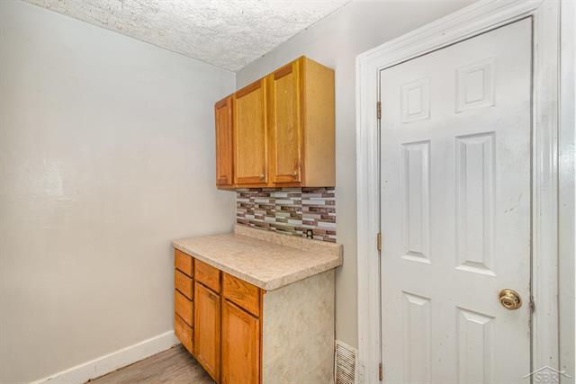 Builiding view seven for 2309 Pennsylvania, Lansing, MI. 48910