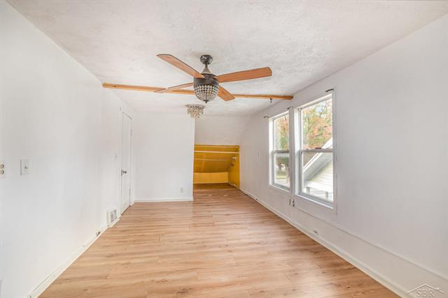 Builiding view ten for 2309 Pennsylvania, Lansing, MI. 48910