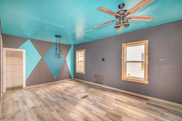 Builiding view thirteen for 2309 Pennsylvania, Lansing, MI. 48910