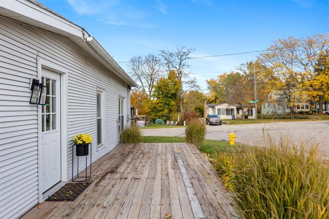 Builiding view eighteen for 536 Wright, Grand Rapids, MI. 49505