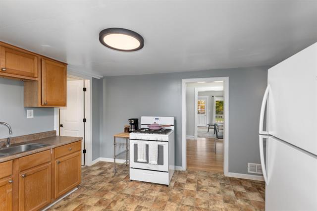 Builiding view eleven for 536 Wright, Grand Rapids, MI. 49505