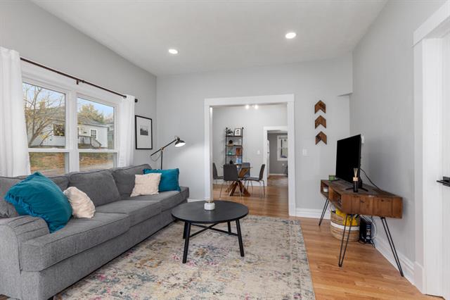 Builiding view five for 536 Wright, Grand Rapids, MI. 49505