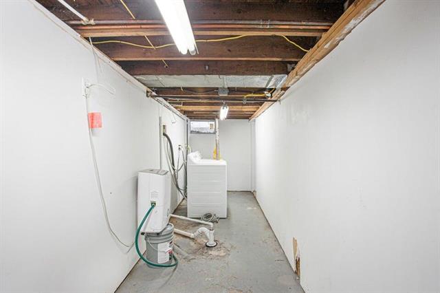 Builiding view seventeen for 536 Wright, Grand Rapids, MI. 49505