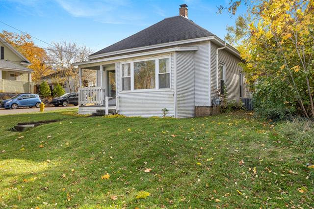 Builiding view two for 536 Wright, Grand Rapids, MI. 49505