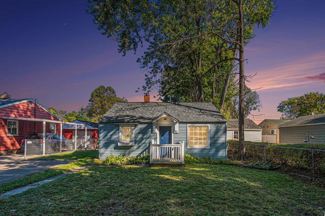 front view for 3611 Homewood Avenue, Lansing, Mi. 48910