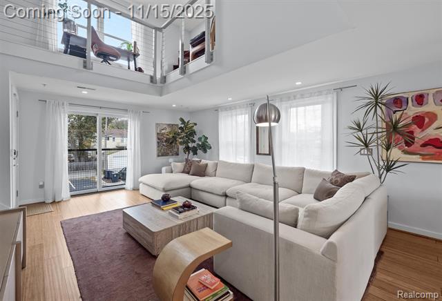 Builiding view six for 670 W 11 Mile, Royal Oak, MI. 48067