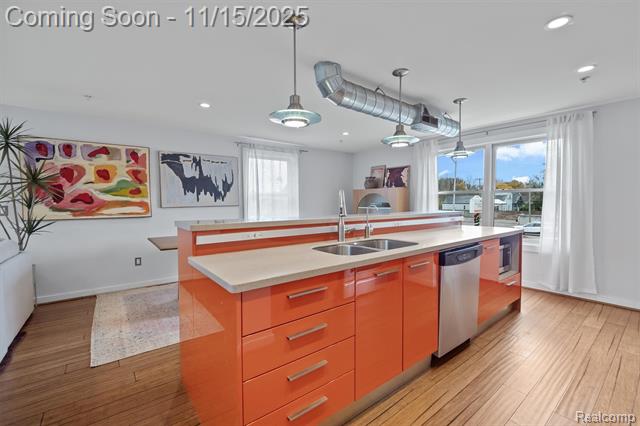 Builiding view thirteen for 670 W 11 Mile, Royal Oak, MI. 48067