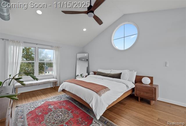 Builiding view twenty seven for 670 W 11 Mile, Royal Oak, MI. 48067