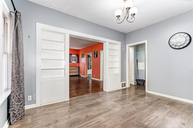 Builiding view five for 739 California, Alma, MI. 48801