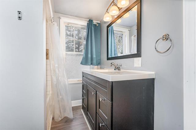 Builiding view twelve for 739 California, Alma, MI. 48801