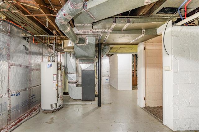 Builiding view twenty two for 739 California, Alma, MI. 48801