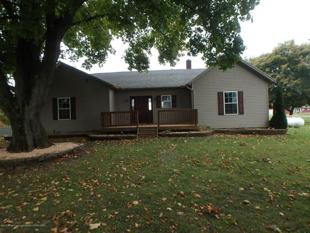 front view for 9604 Island Highway, Eaton Rapids, Mi. 48827