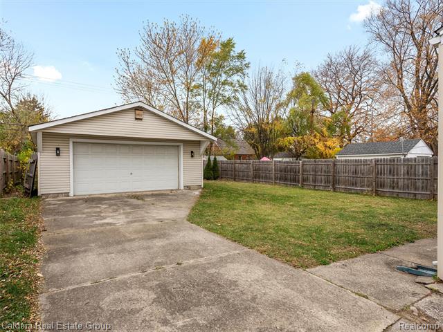 Builiding view fourteen for 26745 Brush, Madison Heights, MI. 48071