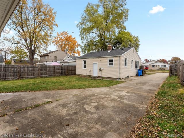 Builiding view thirteen for 26745 Brush, Madison Heights, MI. 48071