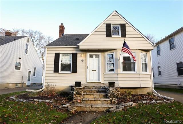 front view for 960 Princeton Rd, Berkley, Mi. 48072