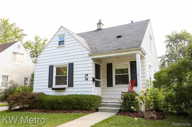front view for 1976 Bacon Ave, Berkley, Mi. 48072