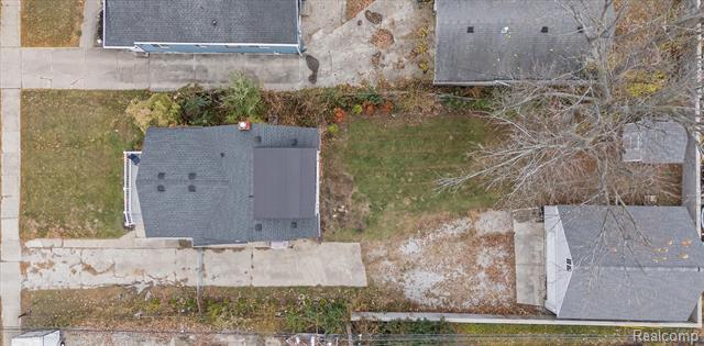 Builiding view thirty for 2435 Sunnyknoll, Berkley, MI. 48072