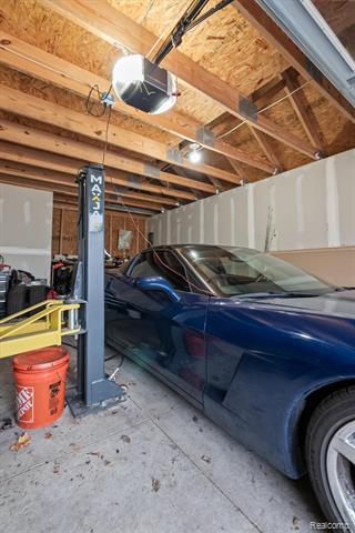 Builiding view twenty eight for 2435 Sunnyknoll, Berkley, MI. 48072