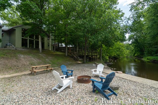 Builiding view fifty one for 4751 Johnson, Gowen, MI. 49326