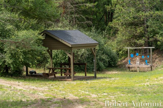 Builiding view ninety five for 4751 Johnson, Gowen, MI. 49326