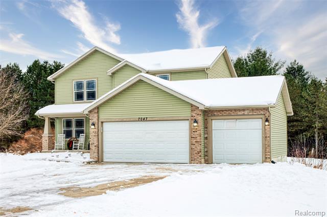 Builiding view one for 7047 Bennington Greens, Owosso, MI. 48867