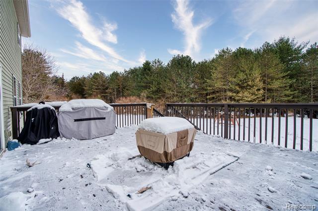 Builiding view thirty one for 7047 Bennington Greens, Owosso, MI. 48867