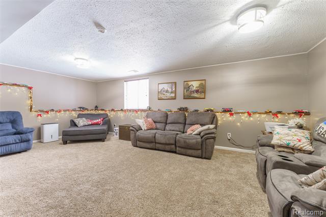 Builiding view thirty for 7047 Bennington Greens, Owosso, MI. 48867