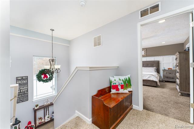 Builiding view twenty seven for 7047 Bennington Greens, Owosso, MI. 48867