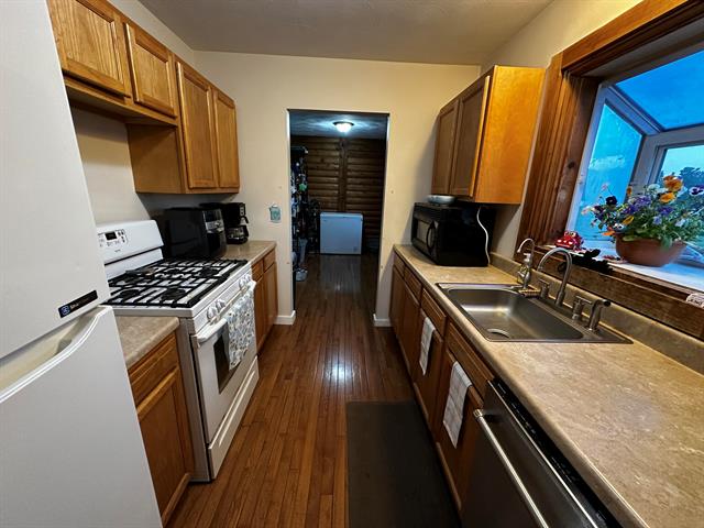 Builiding view eight for 888 Eifert, Mason, MI. 48854