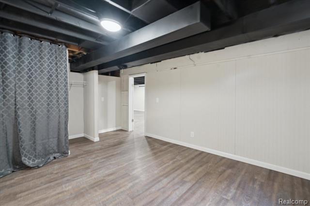 Builiding view twenty nine for 2055 Holly, Charlotte, MI. 48813