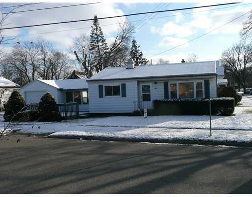 front view for 300 Rockford, Lansing, Mi. 48910