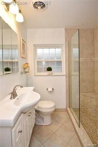 Builiding view sixteen for 800 Maplegrove, Royal Oak, MI. 48067