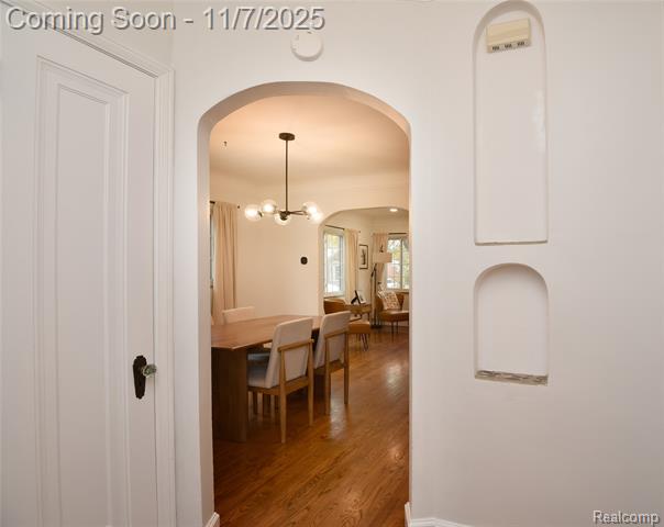 Builiding view twelve for 800 Maplegrove, Royal Oak, MI. 48067