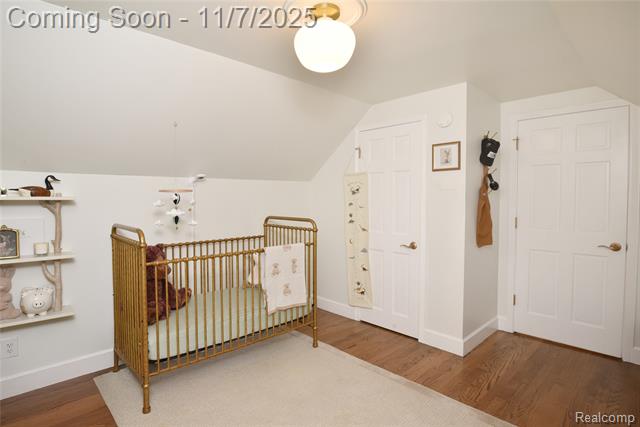 Builiding view twenty nine for 800 Maplegrove, Royal Oak, MI. 48067