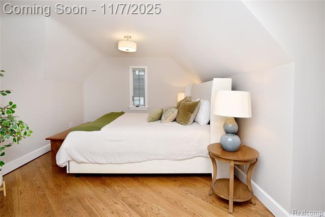 Builiding view twenty three for 800 Maplegrove, Royal Oak, MI. 48067