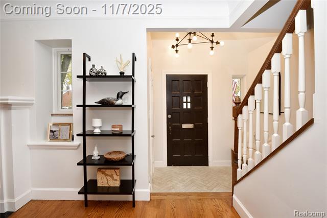 Builiding view two for 800 Maplegrove, Royal Oak, MI. 48067