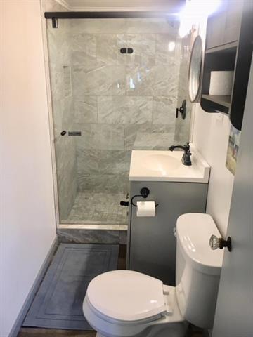 Builiding view eight for 416 Russell Dr, Coldwater, MI. 49036