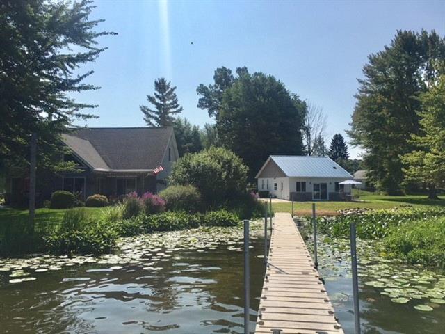 Builiding view nineteen for 416 Russell Dr, Coldwater, MI. 49036