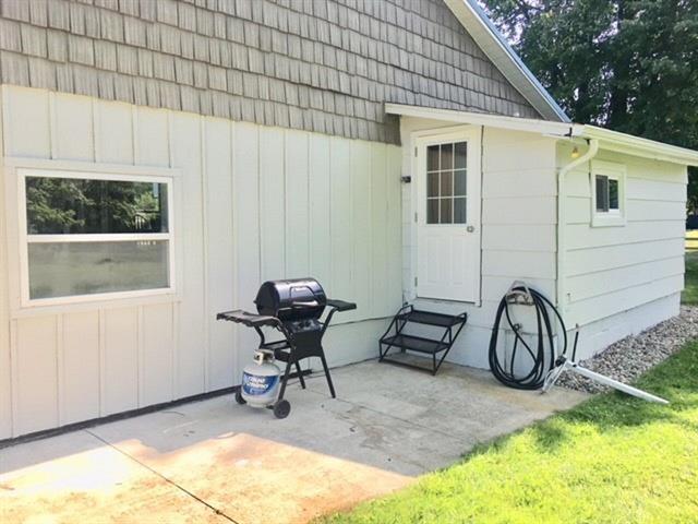 Builiding view seventeen for 416 Russell Dr, Coldwater, MI. 49036