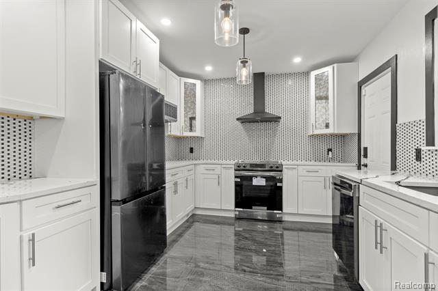 Builiding view eight for 2283 Lamothe, Detroit, MI. 48206