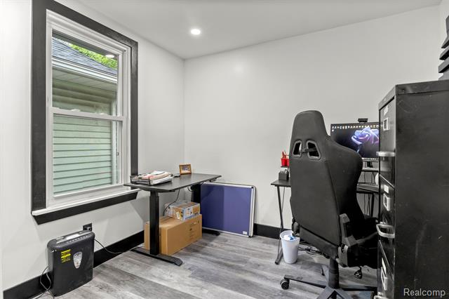 Builiding view twenty four for 2283 Lamothe, Detroit, MI. 48206